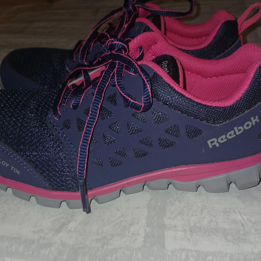 Reebok Sublite Cushion Alloy Steel Toe Work Shoes Women's size 6